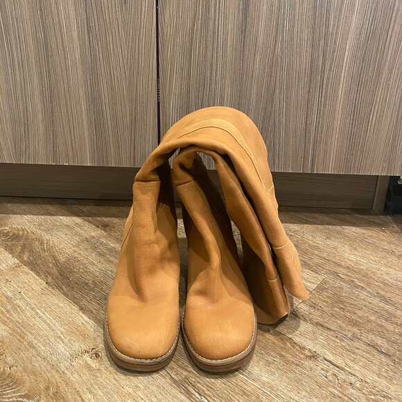 Jlo By Jennifer Lopez Knee High Heel - Picture 2 of 5